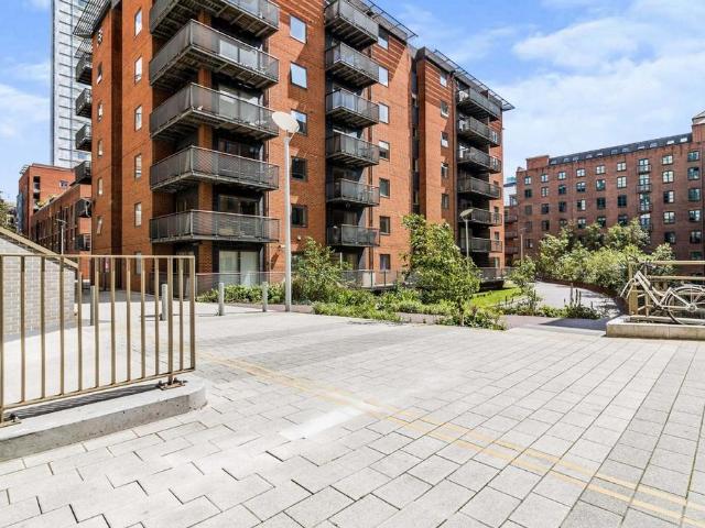Flat for rent in City Centre, Georgia