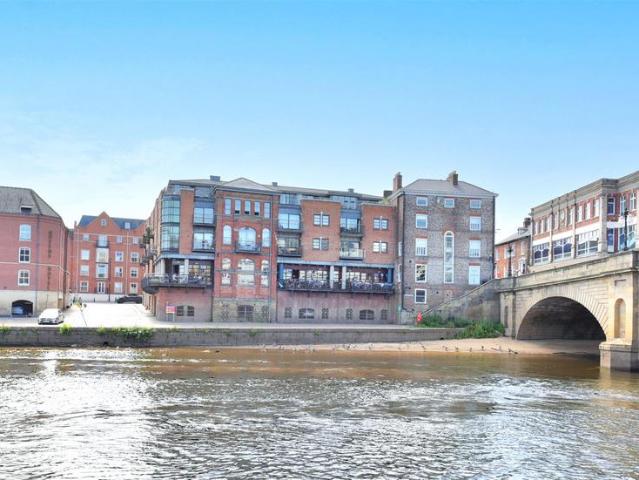 Flat for rent in High Field, York