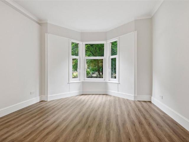 Apartment for rent in Langside, Scotland