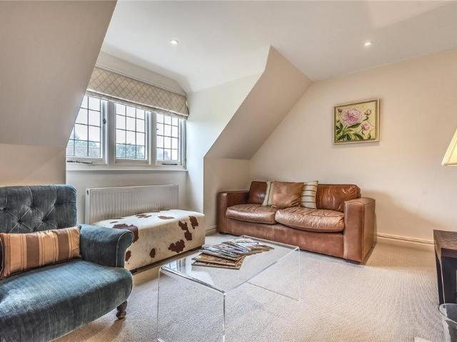 Apartment for rent in Broadwater Down, Sandown Park
