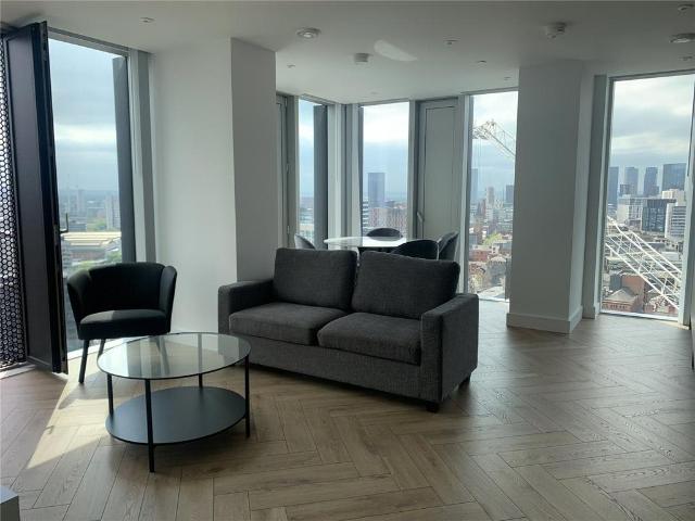 Flat for rent in City Centre, Georgia