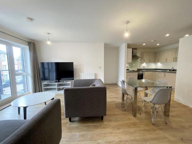 Apartment for rent in Kilnwood Vale, Horsham