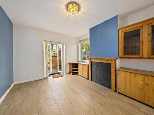 Apartment for rent in St Margarets, Greater London