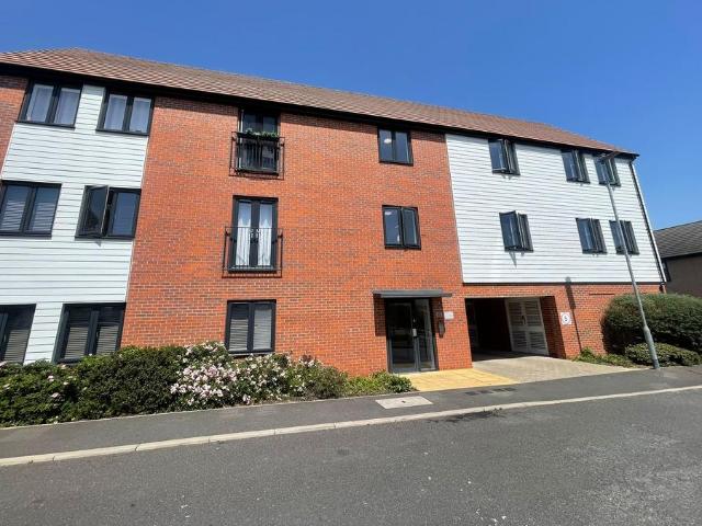 Flat for rent in Westbourne, Key Street