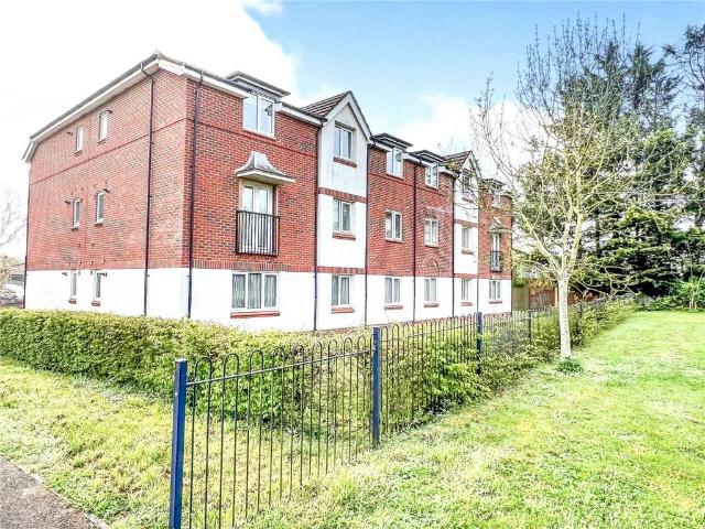 Flat for rent in Shinfield, Spencers Wood