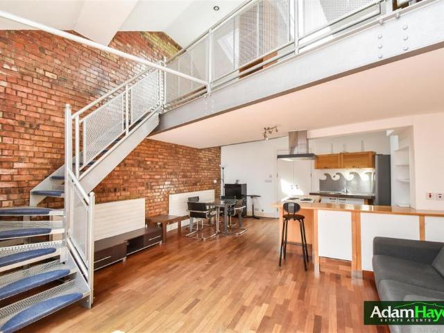 Flat for rent in Church End, Greater London