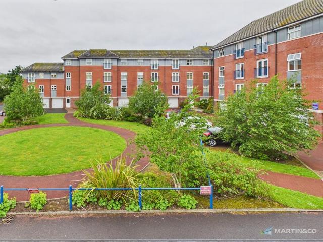 Flat for rent in Grange Park, Blackpool