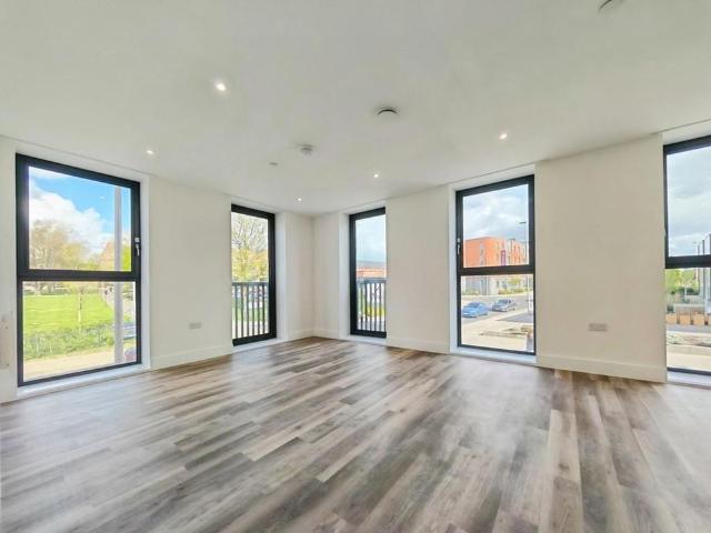 Apartment for rent in Emmbrook, Wokingham
