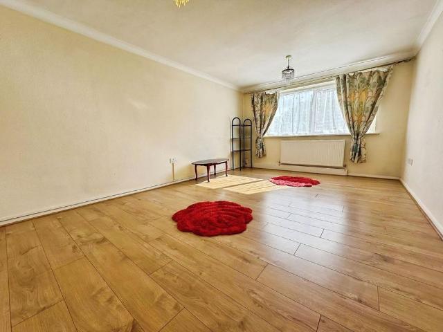 Apartment for rent in London Borough of Brent, Greater London