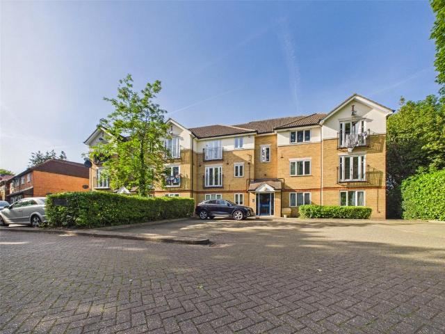 Flat for rent in West Drayton, Greater London
