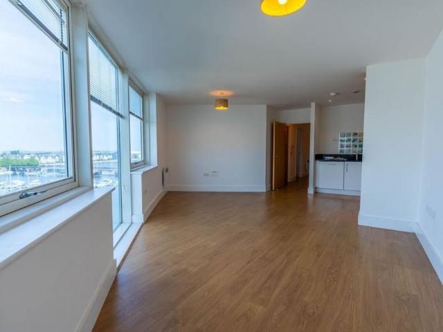 Apartment for rent in Brompton, Gillingham