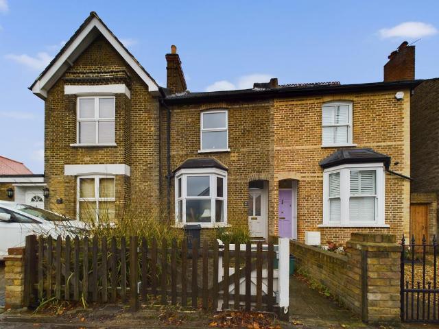 Flat for rent in Shortlands, Greater London