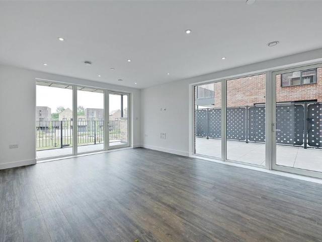 Apartment for rent in Holywell, The Slade