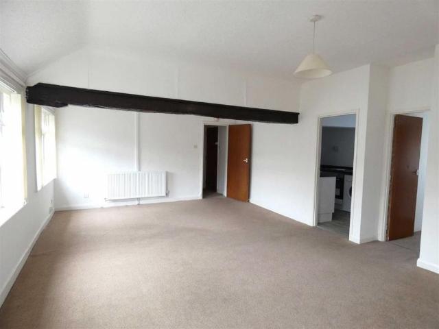 Apartment for rent in Kingsley Moor, Staffordshire