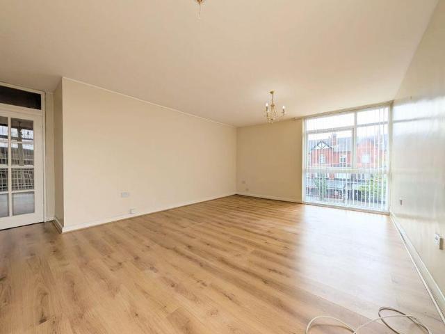 Apartment for rent in Sandown, Isle Of Wight