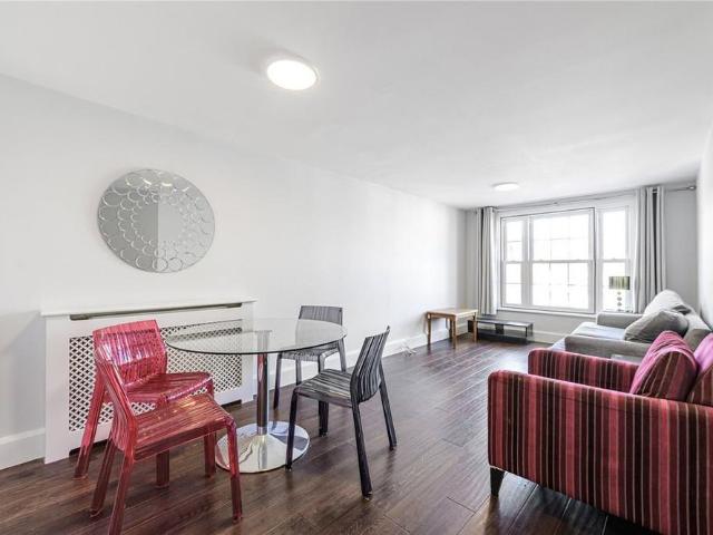 Apartment for rent in Norbiton, Greater London