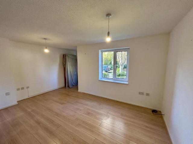 Apartment for rent in Cardiff International Sports Village, Falcon Lodge