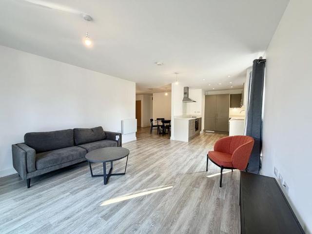 Apartment for rent in Kilnwood Vale, Horsham