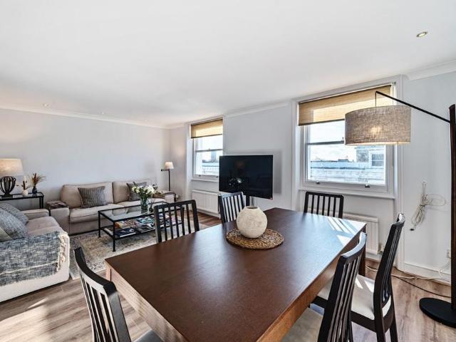 Apartment for rent in The Boltons, Greater London