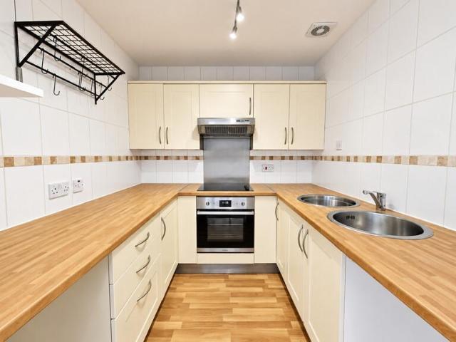 Flat for rent in Thame, South Oxfordshire