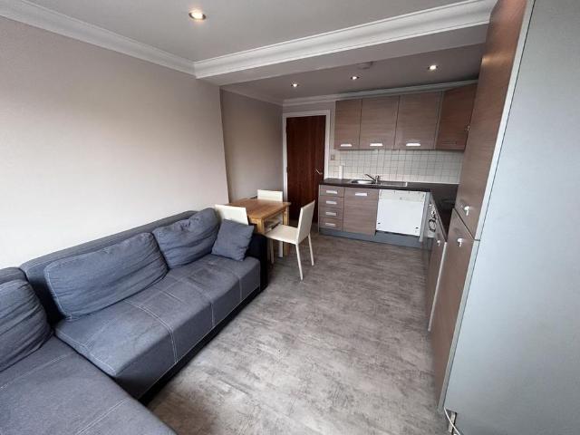Apartment for rent in Lane, Greater London