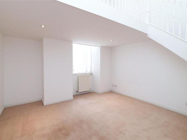 Apartment for rent in Dowanhill, Scotland