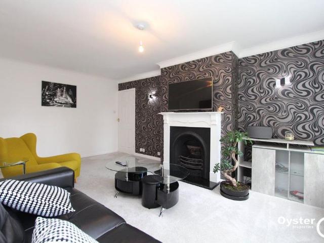 Apartment for rent in Bushey Heath, Hertsmere