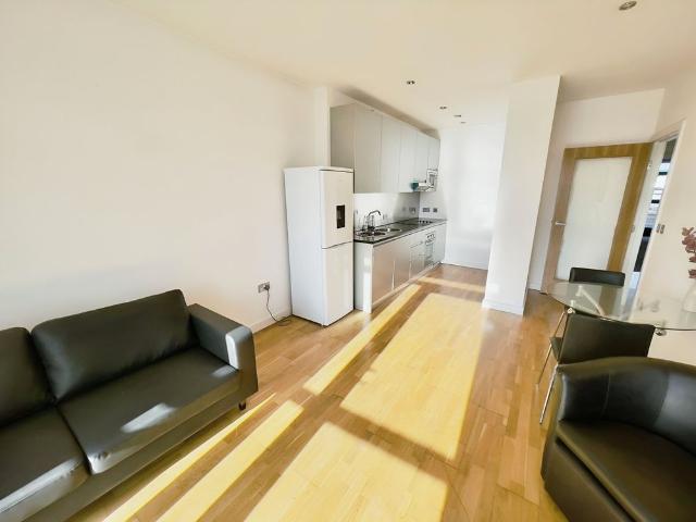 Apartment for rent in Richmond Hill, West Yorkshire