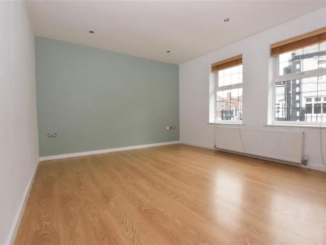 Apartment for rent in Beech, Baswich