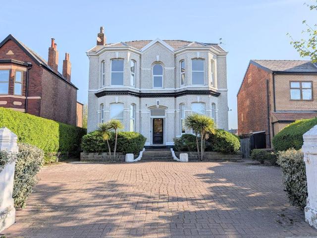 Flat for rent in Meols Cop, Southport