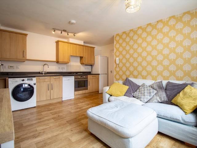 Flat for rent in Elmfield, Leicestershire
