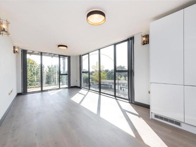 Flat for rent in Brondesbury, Isle Of Man