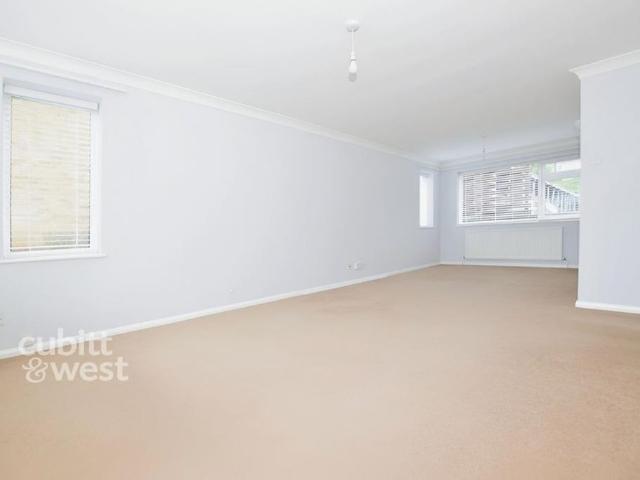 Apartment for rent in Marehill, Horsham