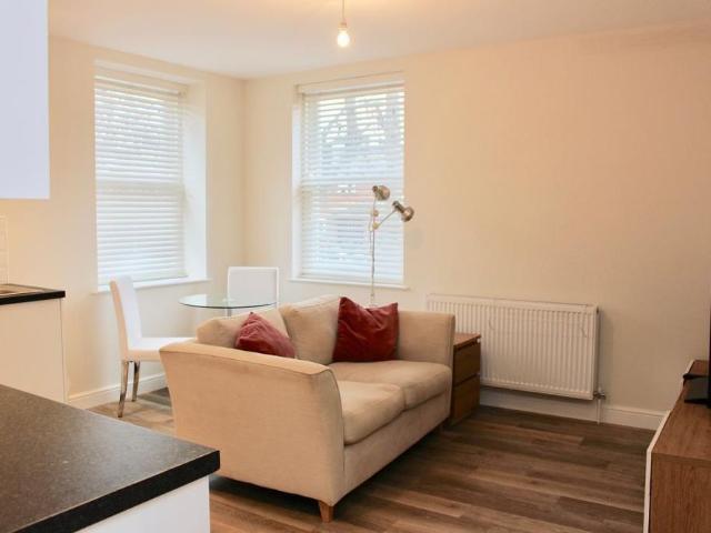 Apartment for rent in Stone, Baswich