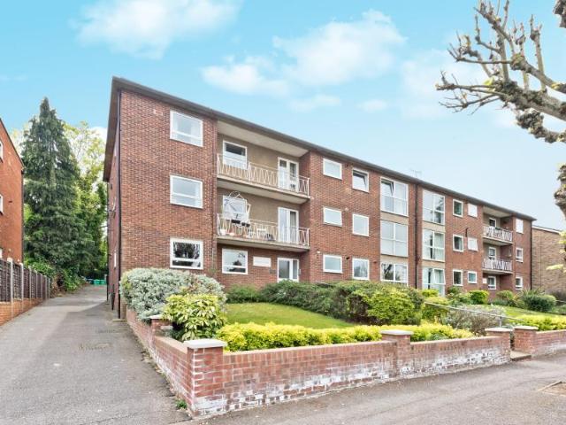 Flat for rent in Surbiton, Greater London