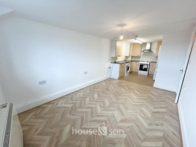 Apartment for rent in Talbot Village, Bournemouth