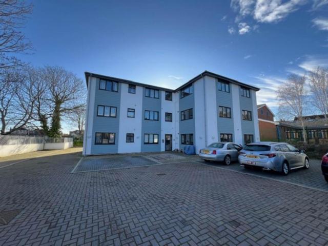 Flat for rent in Oldway, Livermead