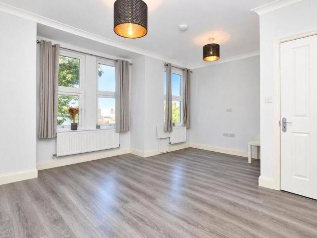 Apartment for rent in London Borough of Croydon, Greater London
