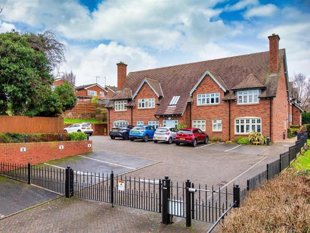 Flat for rent in Great Chatwell, Staffordshire