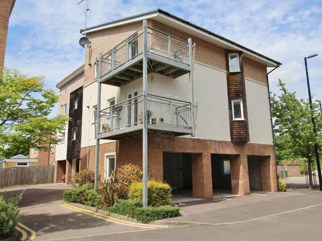 Flat for rent in Cardiff International Sports Village, Falcon Lodge