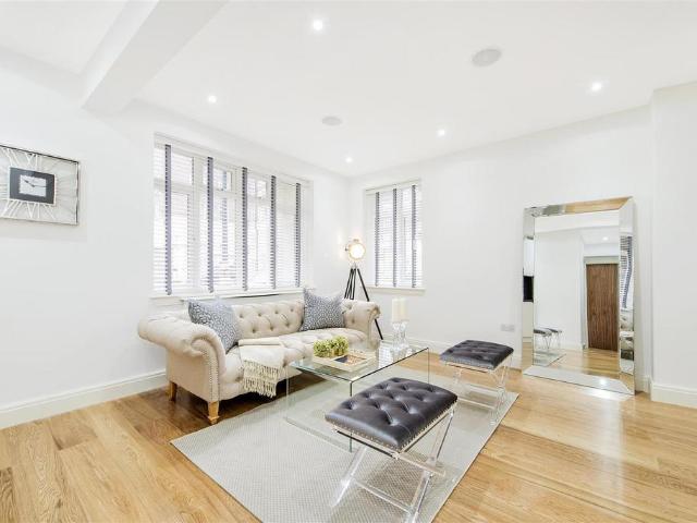 Flat for rent in Westminster, Isle Of Man
