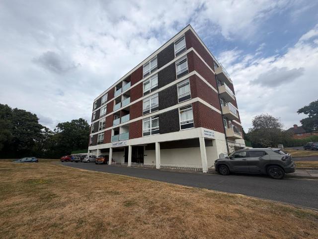 Flat for rent in Ulverley Green, West Midlands