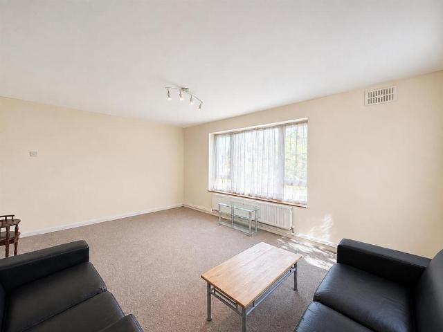 Apartment for rent in London Borough of Hounslow, Spring Grove