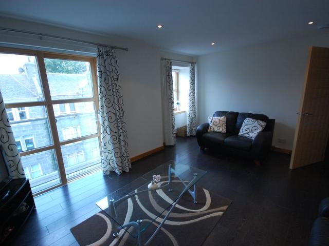 Apartment for rent in Ferryhill, Ballindoch