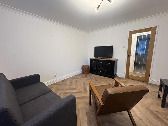 Apartment for rent in Kingswood, Watford