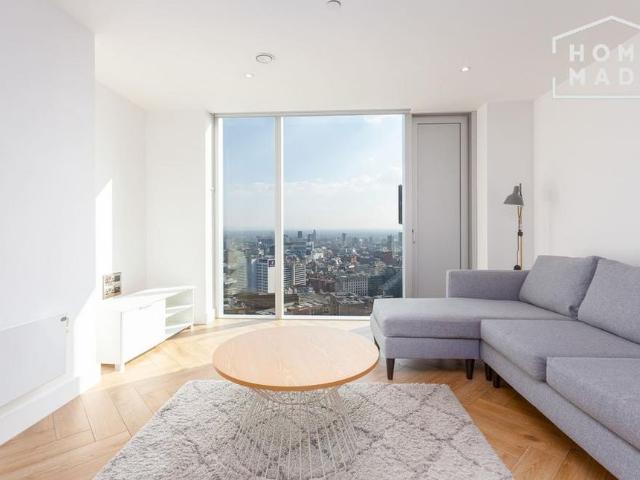 Apartment for rent in City Centre, Salford