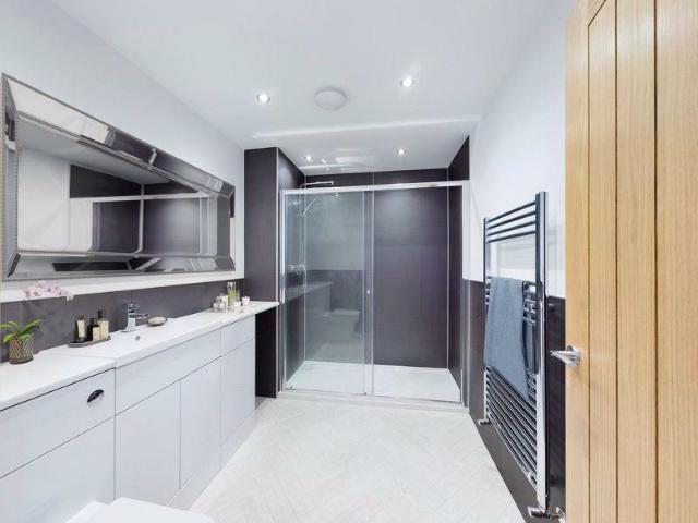 Flat for rent in Rose Hill, Burnley