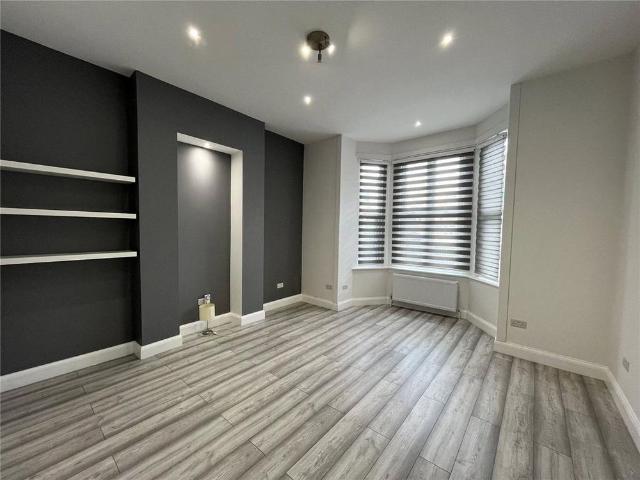 Apartment for rent in Shepherd's Bush, Greater London