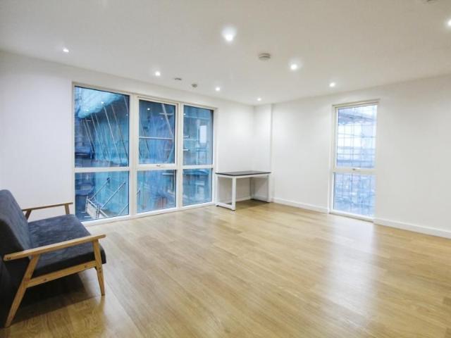 Apartment for rent in Slough