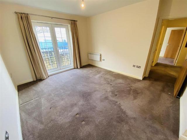 Apartment for rent in Gilstead, Bradford